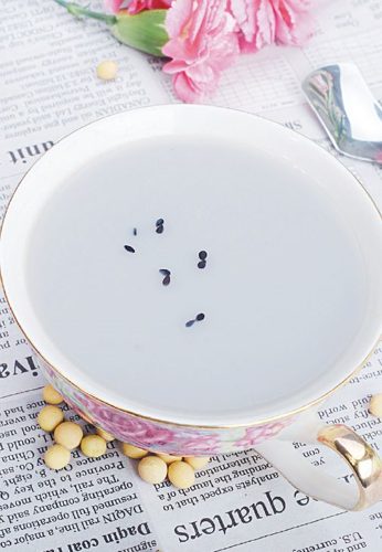吃黑豆能使頭發變黑嗎 這樣吃可烏發