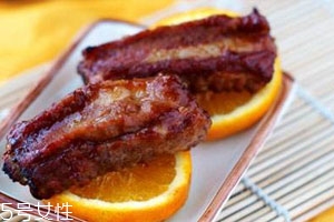 烤箱烤排骨要包錫紙嗎 用錫紙和不用錫紙的區別