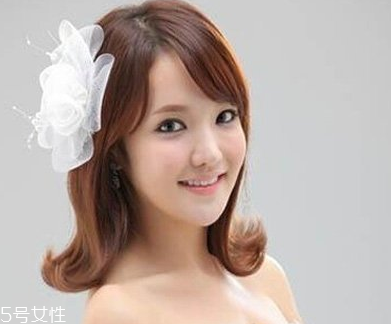 短發怎么做新娘造型？編發好看又簡單