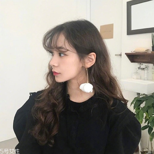 什么臉型適合短發？顯小的可愛短發造型圖