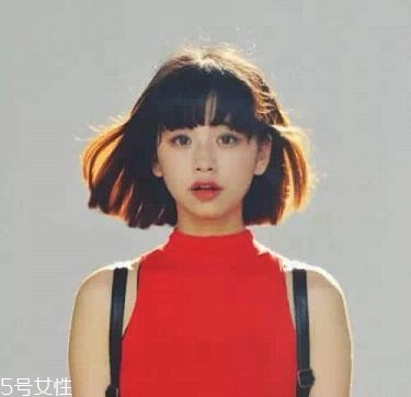 大臉女生適合的短發發型 短發打理步驟