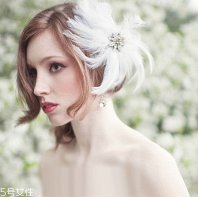 短發怎么做新娘造型？編發好看又簡單