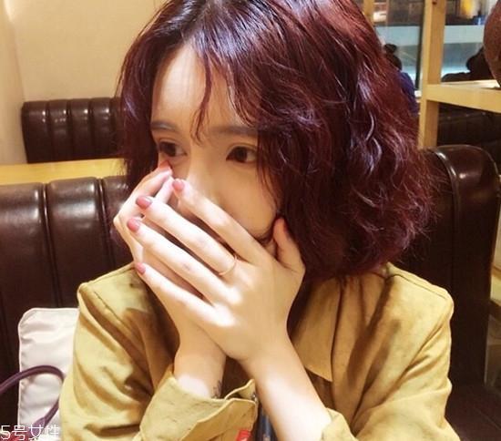 2018年將要流行的女生發型 女生短發燙發流行款