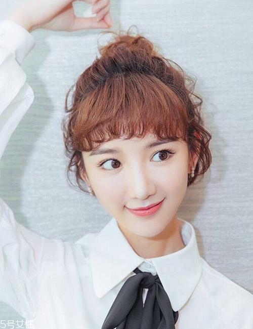 外翹短發適合什么臉型？再燙內扣你就out了