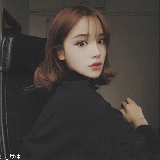 齊肩發怎么燙好看？女生發型設計與臉形搭配