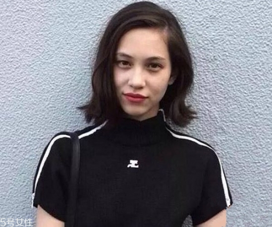 齊肩發怎么燙好看？女生發型設計與臉形搭配