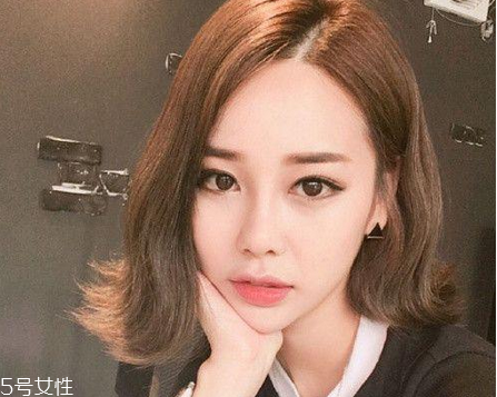 2018年將要流行的女生發型 女生短發燙發流行款