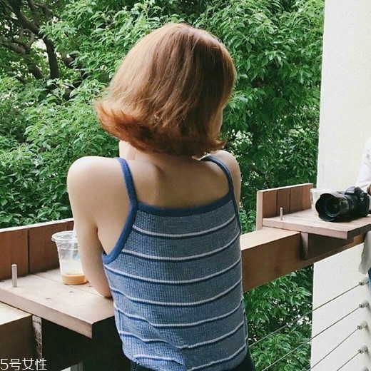 齊肩發怎么燙好看？女生發型設計與臉形搭配