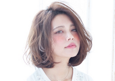 齊肩發怎么燙好看？女生發型設計與臉形搭配