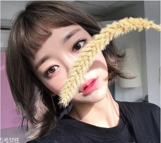 外翹短發適合什么臉型？再燙內扣你就out了