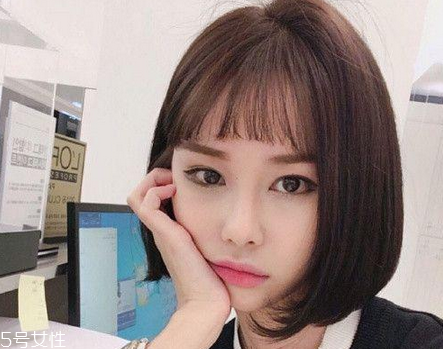 2018年將要流行的女生發型 女生短發燙發流行款