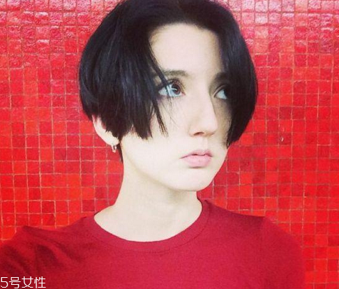 2018年將要流行的女生發型 女生短發燙發流行款
