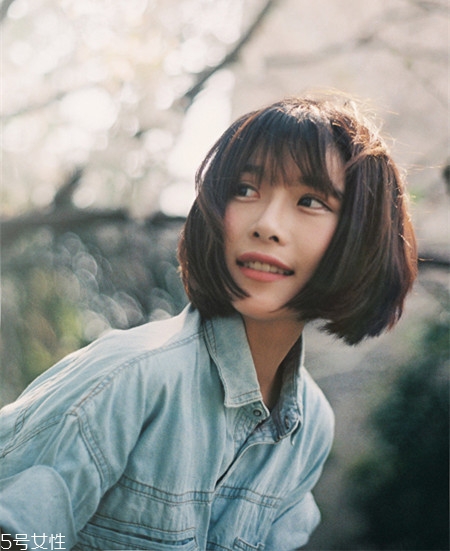 2018秋冬女生長發發型推薦 試試換一個發型