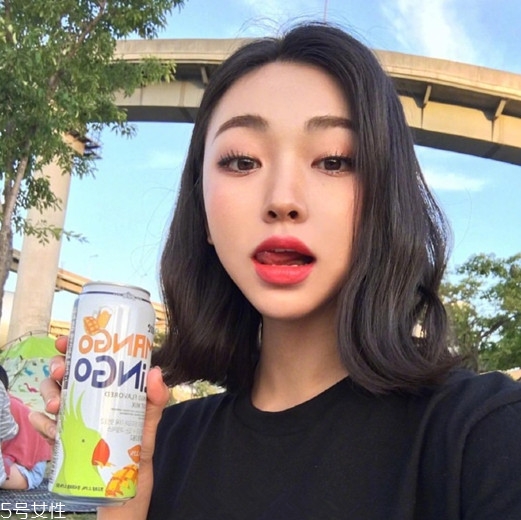 齊肩發怎么燙好看？女生發型設計與臉形搭配