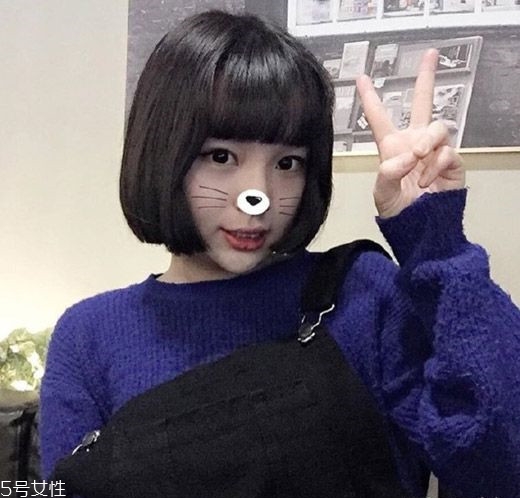 小個子女生適合什么發型？蓬松隨意效果
