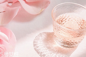 且聽風吟玫瑰酒好喝嗎？哪里買？