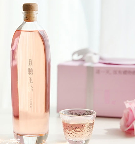 且聽風吟玫瑰酒好喝嗎？哪里買？