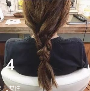 女生冬天長發怎么編好看？長發妹紙才懂得的痛