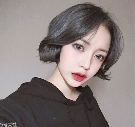 小美好沈月同款發型怎么剪 軟萌的咖啡色發型推薦