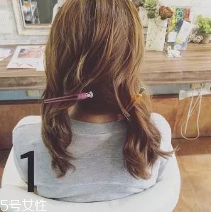 女生冬天長發怎么編好看？長發妹紙才懂得的痛