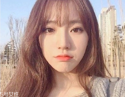 小美好沈月同款發型怎么剪 軟萌的咖啡色發型推薦