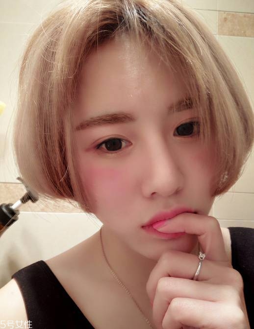 韓式空氣劉海配什么發(fā)型？不失個性魅力