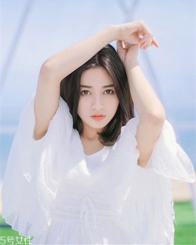 小個子女生適合什么發型？蓬松隨意效果