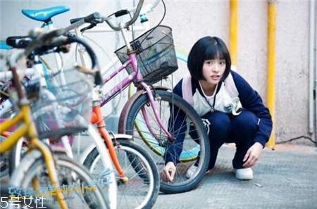 小美好沈月同款發型怎么剪 軟萌的咖啡色發型推薦