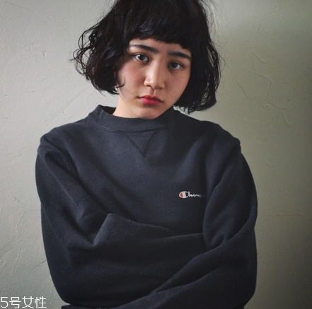 champion的衣服怎么樣？衣柜不能少的基本款