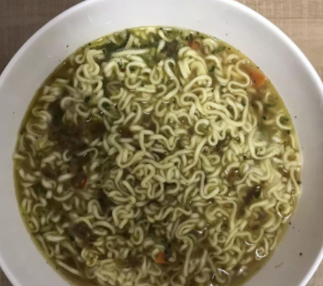 藤嬌牛肉面和藤椒牛肉面哪個好吃？統一和康師傅的對決