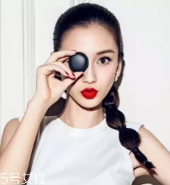 馬尾怎么扎顯臉??？馬尾位置越高越精神