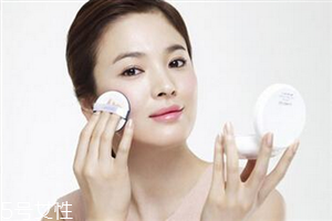 蘭芝氣墊bb霜色號(hào)怎么選？喬妹最愛(ài)的產(chǎn)品