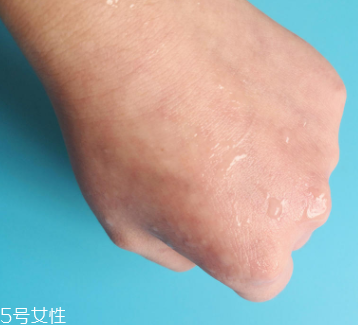 rosette去角質(zhì)凝膠怎么樣？真正的去角質(zhì)產(chǎn)品