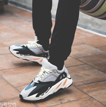 yeezy 500 2018新款配色發售時間_有哪幾款？