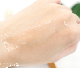 悅詩風吟小綠瓶用在哪個步驟？用在水乳前