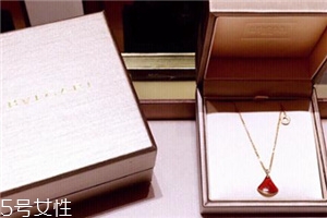 寶格麗項鏈可以刻字嗎？再塑奢華經典