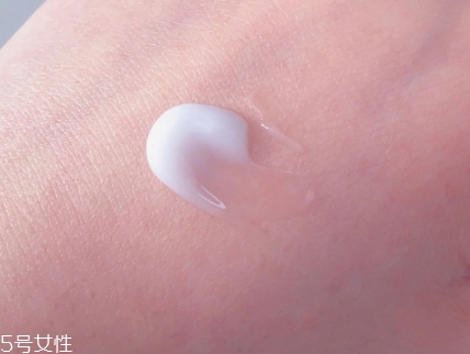 freeplus芙麗芳絲面霜怎么用？