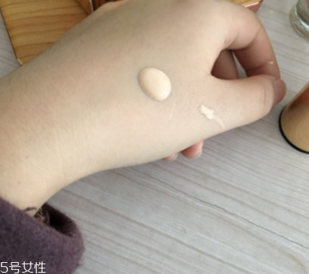 ysl圣羅蘭粉底液遮瑕效果好嗎？遮瑕強(qiáng)度不夠
