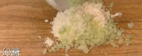 吃花菜可以減肥嗎？熱量低適合減肥時吃