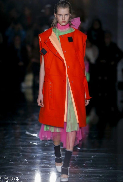 prada2018秋冬系列好看嗎_款式有哪些？