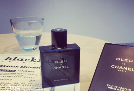 chanel蔚藍(lán)男士淡香水好聞嗎？陽剛男人氣魄