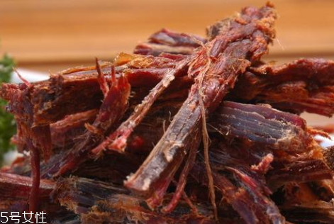 牛肉干為什么會發白毛 不能食用