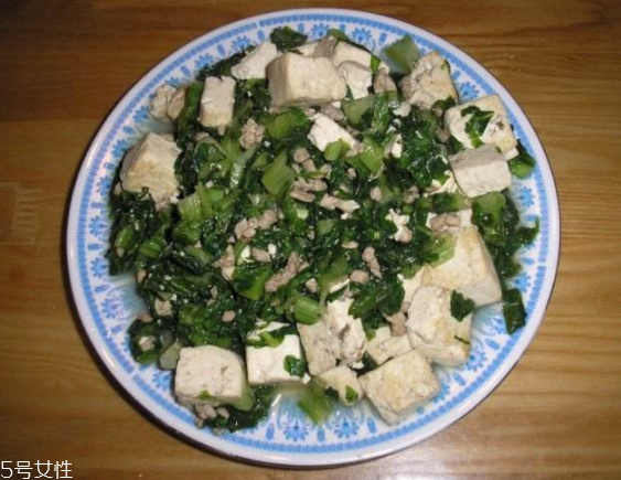 萵筍葉能蒸包子吃嗎？沒焯水會發苦