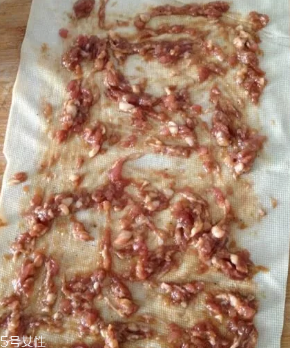 豆腐皮能油炸嗎？火候太猛容易炸糊