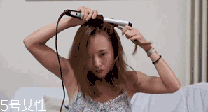 復古卷發什么顏色好看？小卷發黑色顯老