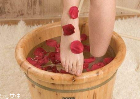 白術可以泡腳嗎 泡腳有健脾補氣的作用