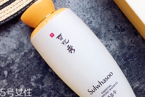 雪花秀平衡水和潤顏水哪個好？潤顏水是鎮店之寶