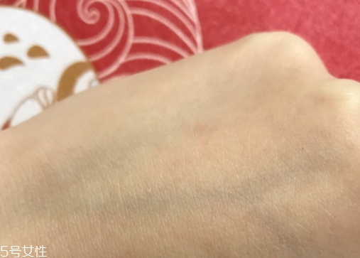 純露可以當噴霧嗎？隨時為你補充水分