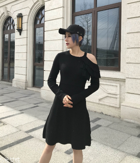 2018流行什么款式小黑裙？最經典的性感風