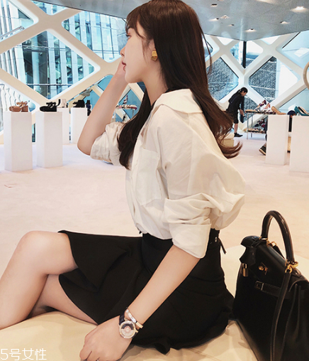 襯衫可以搭配羽絨服嗎？襯衫要這樣搭配